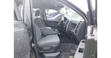 Dodge Ram IV 5.7 V8 390KM 2017 Dodge RAM Kanada HEMI 4x4 6 osobowy, jezdzacy kupiony w transporcie do PL, zdjęcie 6