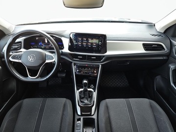Volkswagen T-Roc I SUV Facelifting 1.5 TSI ACT 150KM 2023 Volkswagen T-Roc Polski Salon | Pierwszy właścicie, zdjęcie 10