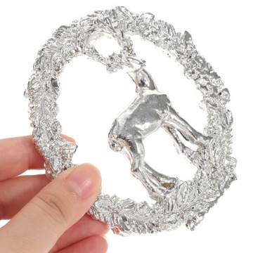 Подвесные украшения из дерева в виде оленей