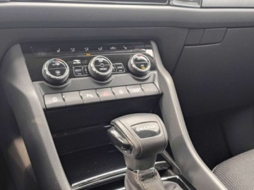 Skoda Kodiaq I SUV Facelifting 2.0 TDI SCR 150KM 2022 Skoda Kodiaq podgrzewane fotele kanapa virtual cockpit el. klapa 2.0, zdjęcie 18