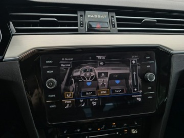 Volkswagen Passat B8 Limousine Facelifting 1.5 TSI EVO 150KM 2020 Volkswagen Passat ELEGANCE Dynaudio Virtual 1.5 TSI DSG Salon Polska, zdjęcie 29