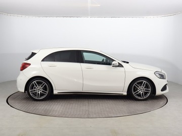 Mercedes Klasa A W176 Hatchback 5d Facelifting 180 d 109KM 2016 Mercedes A A 180 d, Skóra, Navi, Klima, Parktronic, zdjęcie 5