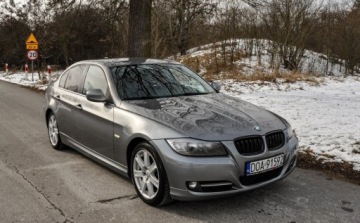 BMW Seria 3 E90-91-92-93 Limuzyna E90 318d 143KM 2009 BMW Seria 3 2,0d 2009 r. Lift iDrive 2.0 Diesel 143KM, zdjęcie 5