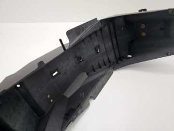 Suzuki Bandit GSF 600 95-99 крепление наливной пластины крыла