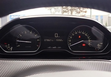 Peugeot 2008 I SUV Facelifting 1.2 PureTech 110KM 2017 Peugeot 2008 1.2 PB 110KM Style Salon PL Serwis ASO Gwarancja 1.2 Benzyna, zdjęcie 11