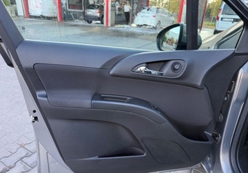 Opel Meriva II Mikrovan Facelifting 1.4 Turbo ECOTEC 120KM 2015 Opel Meriva Przepiekna, bezwypadkowa, SERWIS ASO, 1.4 Benzyna 120KM, zdjęcie 26