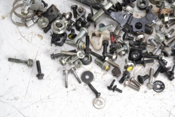 Винты крепления рамы HONDA CB 600 HORNET PC41