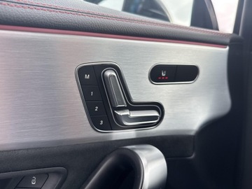 Mercedes CLA C118/X118 Coupe 1.3 200 163KM 2020 Mercedes-Benz CLA 200 AMG Line 7G-DCT II (2019-) M, zdjęcie 19