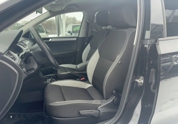 Skoda Rapid II Liftback Facelifting 1.0 TSI 110KM 2018 Skoda RAPID 1.0 TSI 110 KM 6 bieg.manual. Ambition Benzyna 110KM, zdjęcie 20