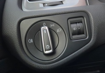 Volkswagen Golf VII Hatchback 3d 1.4 TSI 140KM 2013 Volkswagen Golf 1.4TSI 140KM 6b Navi 2xPDC Grz.Fotele Klima Serwis Faktura, zdjęcie 32