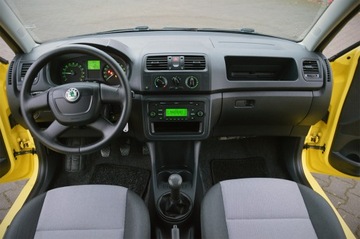 Skoda Fabia II Kombi Facelifting 1.2 TDI CR DPF 75KM 2013 SKODA FABIA II 1.2 TDI 75PS 168 tyś km Serwis VRS Opłacona Gwarancja! Ładna, zdjęcie 5