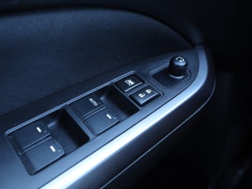 Suzuki Vitara III SUV Facelifting 1.4 BoosterJet 140KM 2019 Suzuki Vitara 1.4 BoosterJet, Salon Polska, zdjęcie 14