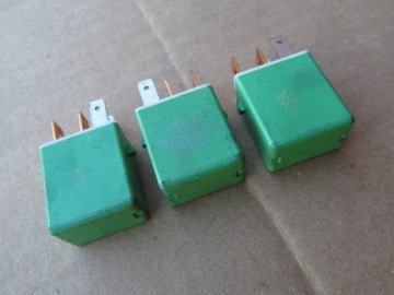 Grand Vitara II 1.9 ddis Przekaźnik 156700-2090