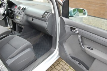 Volkswagen Touran I 2004 VW Touran Klima Sprawna 1.6MPI 102PS Oryginalny Lakier, zdjęcie 6