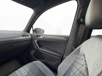 Volkswagen Tiguan II SUV Facelifting 2.0 TSI 190KM 2022 Volkswagen Tiguan 2.0 TSI 190 KM 4Mot. R-Line DSG, fv23, Gwarancja, Serwis, zdjęcie 24