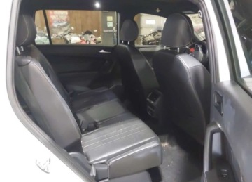 Volkswagen Tiguan III 2024 Volkswagen Tiguan 2024r., 2.0t Se R-line Black, 2L, od ubezpieczalni 2.0, zdjęcie 7