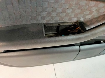 BOK DVEŘE LEVÝ PŘEDNÍ AUDI A4 B6 ČERNÁ SOUL