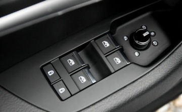 Audi A6 C8 Avant 2.0 40 TDI 204KM 2020 Audi A6 Avant LED Navi SKORA FULL LED bogato wyposazony grzane fotele 2.0, zdjęcie 31