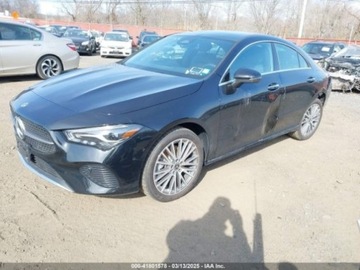 Mercedes CLA C118/X118 2025 Mercedes-Benz CLA 2025r., CLA 250 4MATIC, od ubezpieczalni 2.0 Benzyna, zdjęcie 2