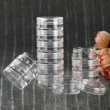 6 шт баночек по 5 мл для украшения башен.