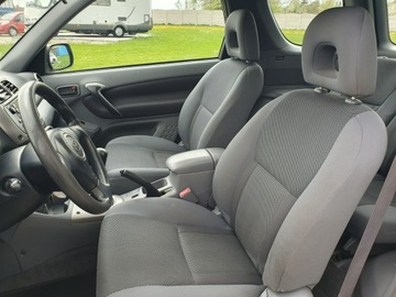 Toyota RAV4 II 2.0 i 16V 150KM 2000 Toyota RAV-4 2.0 Benzyna 150KM 4x4 132tyś.km, zdjęcie 15