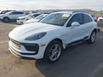 Porsche Macan 2022 Porsche Macan 2022 PORSCHE MACAN 2.0 Benzyna 261KM, zdjęcie 3