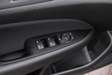 Opel Insignia II Sports Tourer 1.6 CDTI 136KM 2019 OPEL INSIGNIA B Sports Tourer Led Navi Po dużym Serwisie Vat23% Gwarancja!, zdjęcie 15