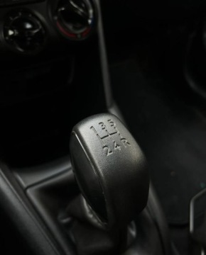 Peugeot 208 I Hatchback 3d 1.0 VTI 68KM 2014 Peugeot 208 klima ISOFIX niski przebieg Warszawa Benzyna 68KM, zdjęcie 13