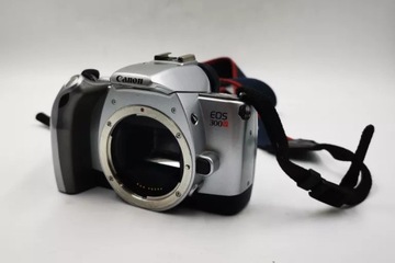 КАМЕРА CANON EOS 300V С ОБЪЕКТИВОМ 28–90 ММ