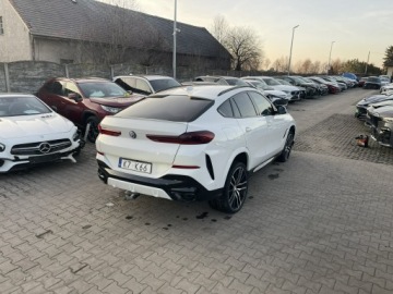 BMW X6 G06 SUV 3.0 30d 286KM 2022 BMW X6 Mpakiet Xdrive Skóra Pamięć Kamery360, zdjęcie 1