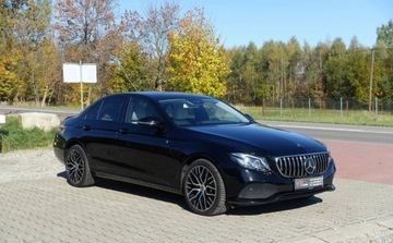 Mercedes Klasa E W213 Limuzyna 2.0 220d 194KM 2018 Mercedes-Benz Klasa E 220d 195KM 4Matic Salon PL 2 wlasciciel Bogate wypos, zdjęcie 2