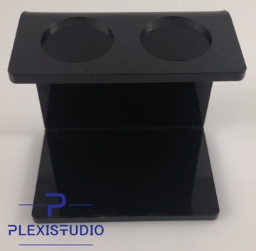 Стоять вниз по 2 мороженым плексигласу