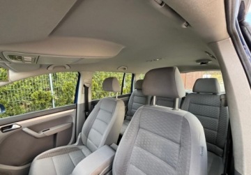 Volkswagen Touran I 2.0 FSI 150KM 2007 Volkswagen Touran 2.0 Benzyna Ladny Stan Klimatronik Kamera NAVI Zadbany, zdjęcie 8