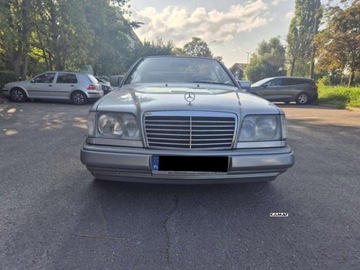 Mercedes W124 Cabrio 2.0 136KM 1997 Mercedes-Benz W124 (1984-1993) Mercedes- Benz W124 E200 2,0 Benzyna Zadban, zdjęcie 2