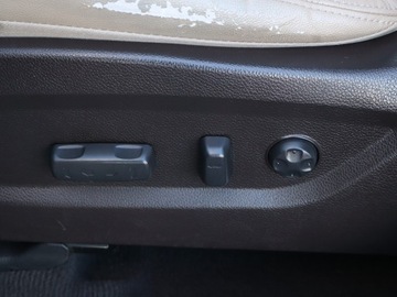 Hyundai Santa Fe III SUV Facelifting 2.0 CRDi 185KM 2017 Hyundai Santa Fe 2.0 CRDi, Salon Polska, zdjęcie 19