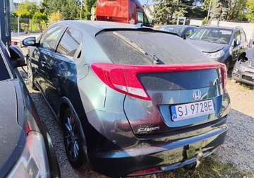 Honda Civic IX Hatchback 5d 2.2 i-DTEC 150KM 2012 Honda Civic 2012r 2.2.CDI. Uszkodzony przod. 2.2 Diesel 150KM, zdjęcie 2