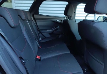 Ford Focus III Kombi Facelifting 2.0 TDCi 150KM 2016 Ford Focus 2.0 TDCI 150KM ST-Line SalonPL SerwisASO Gwarancja 2.0 Diesel, zdjęcie 25