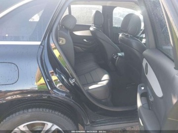 Mercedes GLC C254/X254 2022 Mercedes-Benz GLC 300 Suv 2022 2.0l 2.0 Benzyna 255KM, zdjęcie 12