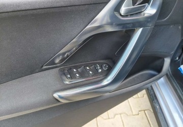 Peugeot 2008 I SUV 1.2 VTi 82KM 2014 Peugeot 2008 Peugeot 2008 1.2 VTi Allure 1.2 Benzyna 82KM, zdjęcie 10