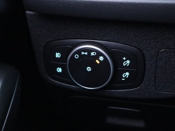 Ford Focus III Hatchback 5d facelifting 1.0 EcoBoost 125KM 2018 Ford Focus 1.0 EcoBoost, Automat, Skóra, Navi, zdjęcie 17