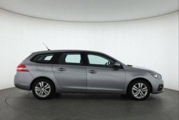 Peugeot 308 II SW Facelifting 1.5 BlueHDI 130KM 2019 Peugeot 308 1.5 BlueHDi, Salon Polska, Serwis ASO, zdjęcie 5