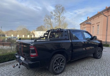 Dodge Ram V 2019 Dodge RAM Dodge RAM IV ZadbanyNiski przebieg 3.0 Diesel 244KM, zdjęcie 3