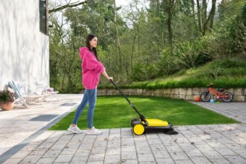 МОЩНАЯ подметальная машина KARCHER S4 TWIN для укладки дорожного покрытия