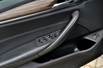 BMW Seria 5 G30-G31 Touring 520d 190KM 2018 BMW 520 520d 190Km_Luxury Line Duża Navi Xenon, zdjęcie 15