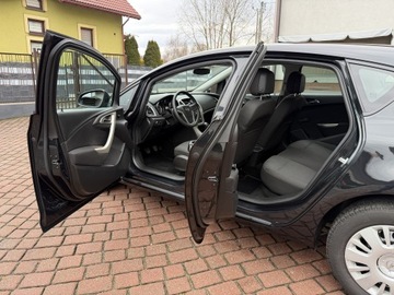 Opel Astra J Hatchback 5d 1.4 Twinport ECOTEC 100KM 2012 Opel Astra TYLKO125tyśkm SELECTION 2012 Klima 5D ZADBANA 1.4 Zwykła Benzyna, zdjęcie 32