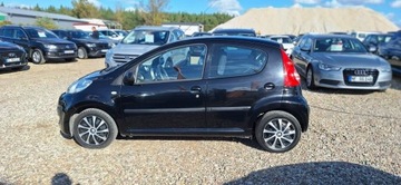 Peugeot 107 Hatchback 5d Facelifting 2012 1.0 VTI 68KM 2013 Peugeot 107 automat klima mały przebieg, zdjęcie 3