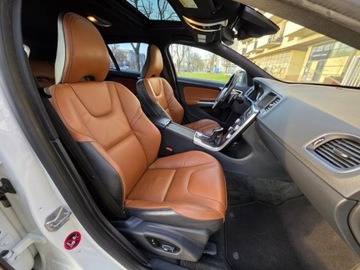 Volvo V60 I Kombi Facelifting 2.0 T6 DRIVE-E  306KM 2015 VOLVO V60 POLESTAR T6 AWD, 3.0l benzyna 330KM * Bezwypadkowy, zdjęcie 35