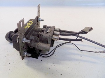 RENAULT PREMIUM 420 DCI 05 РЫЧАГ ОКЛАДКИ КЛАПАНА