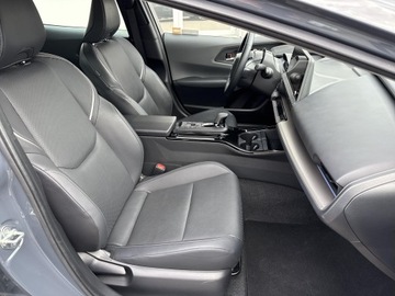 Toyota Prius V (XW60) 2.0  Hybrid Dynamic Force Plug-in 223KM 2023 Toyota Prius Plug-in Hybrid Executive V (2023-), zdjęcie 6