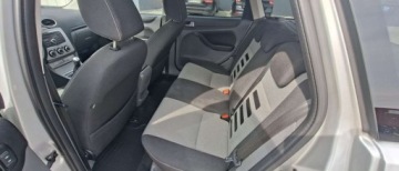 Ford Focus II Kombi 1.6 Duratorq TDCi 90KM 2010 Ford Focus Ford Focus 1.6 TDCi Connection 1.6 Diesel 90KM, zdjęcie 21